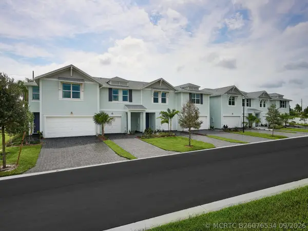 692 Salisbury Circle, Fort Pierce, FL 34982