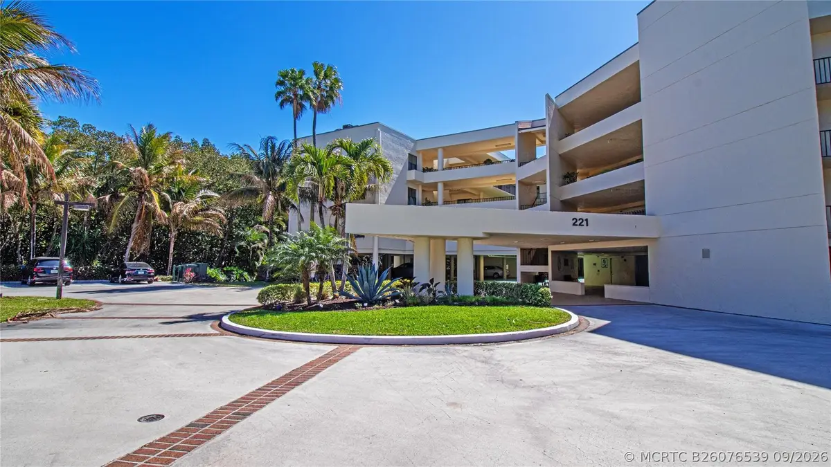 221 NE Plantation Road #213, Stuart, FL 34996 - #1