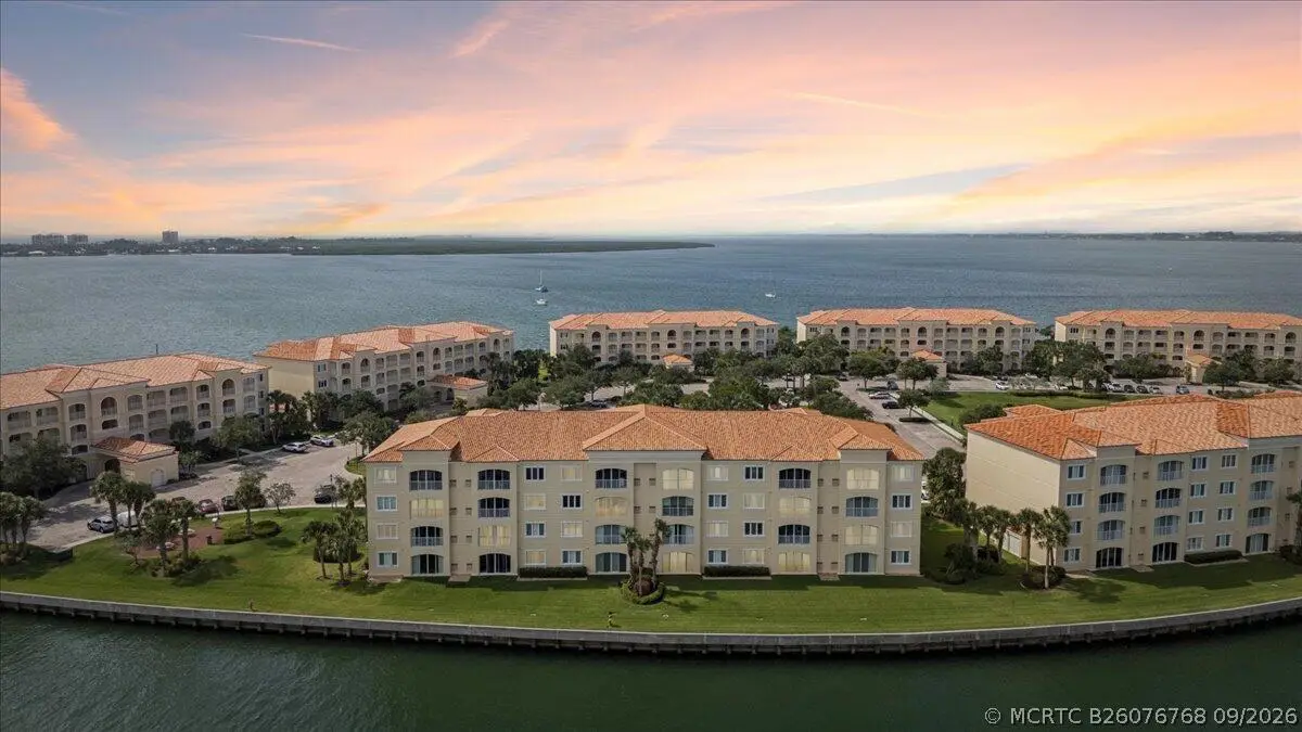 19 Harbour Isle Drive W #202, Fort Pierce, FL 34949 - #1