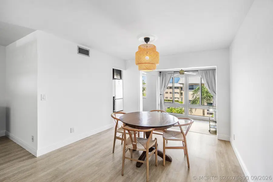 16 Colonial Club Drive #302, Boynton Beach, FL 33435 - #3