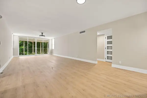 806 Cypress Grove Lane #303, Pompano Beach, FL 33069