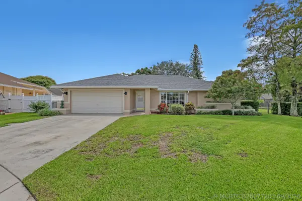 1835 Moonflower Circle, Wellington, FL 33414