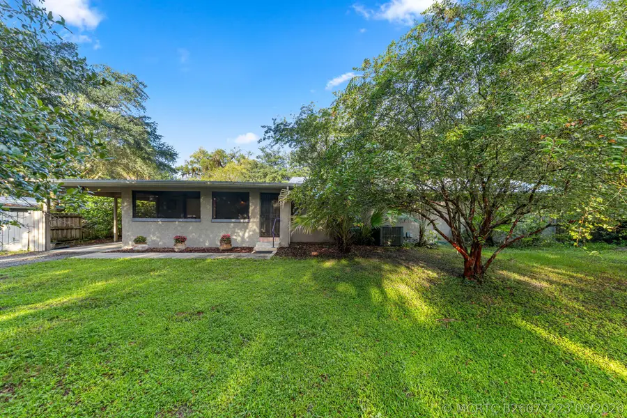 840 Pleasant Street, Lake Helen, FL 32744 - #2