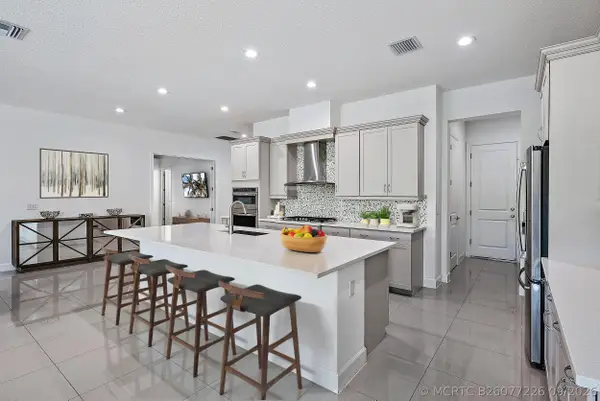 8604 Dumford Lane, Lake Worth, FL 33467