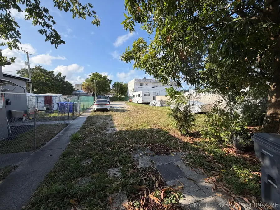 2136 Collins Court #1-2, Hollywood, FL 33020 - #3