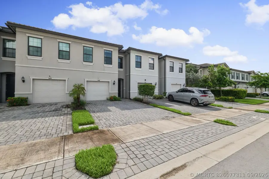 4488 Appleton Circle E, Oakland Park, FL 33309 - #3