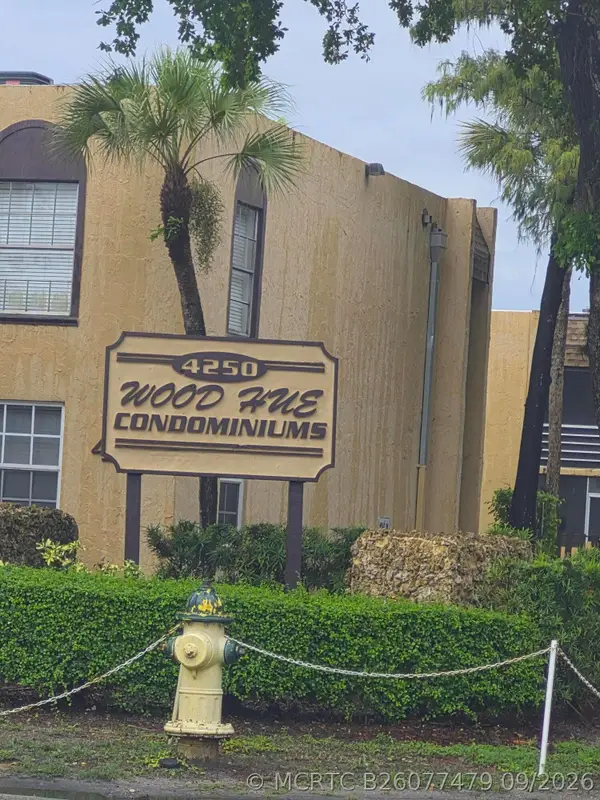 4221 NW 19th Street #286, Lauderhill, FL 33313