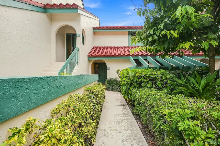 11 Lexington Lane E #B, Palm Beach Gardens, FL 33418 - #2