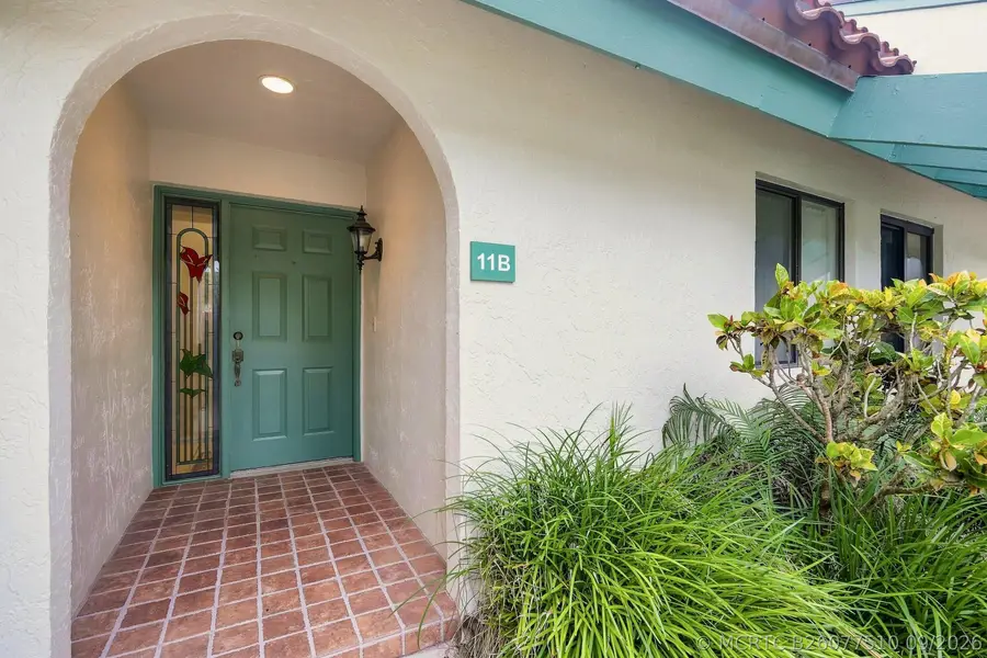 11 Lexington Lane E #B, Palm Beach Gardens, FL 33418 - #3