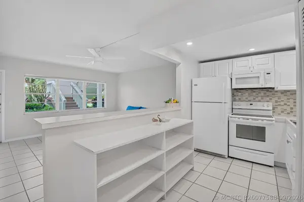 591 Fanshaw O, Boca Raton, FL 33434