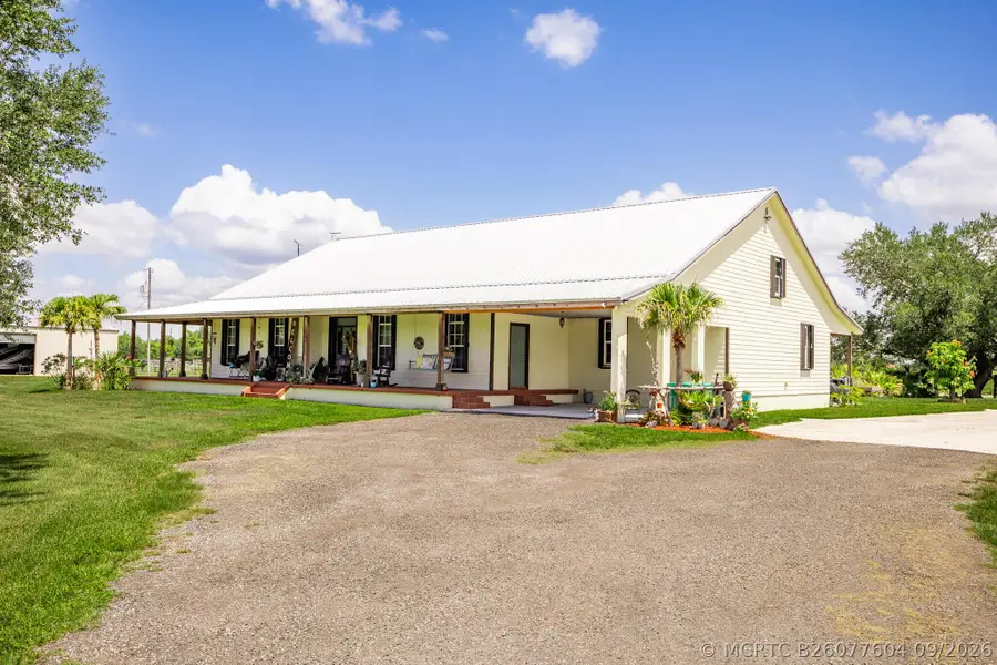 8661 E Center Street, Okeechobee, FL 34974 - #3