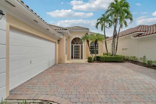 10755 Wharton Way, Palm Beach Gardens, FL 33412
