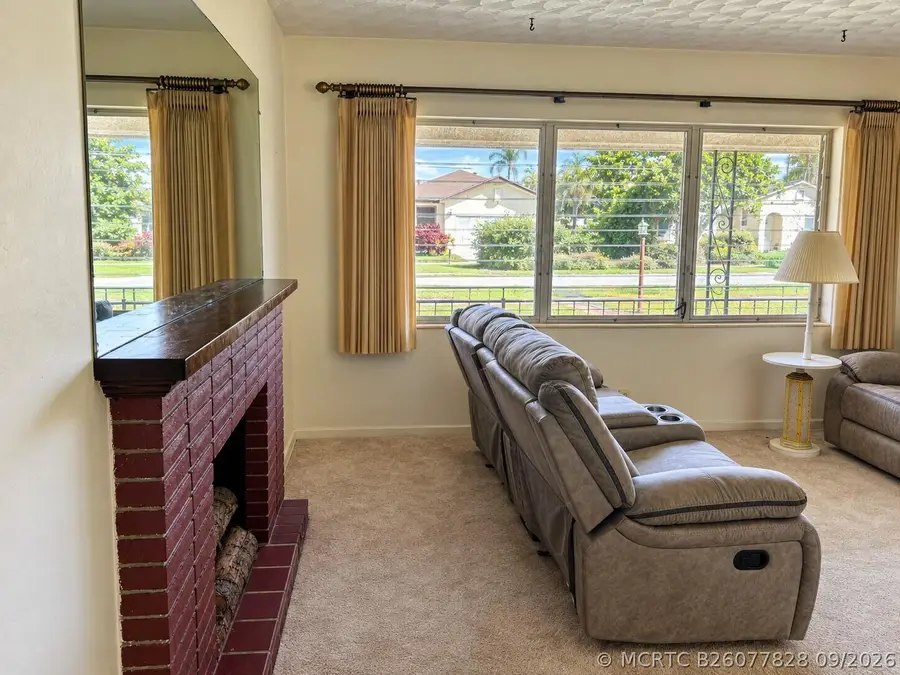110 SE 3rd Avenue, Boynton Beach, FL 33435 - #3