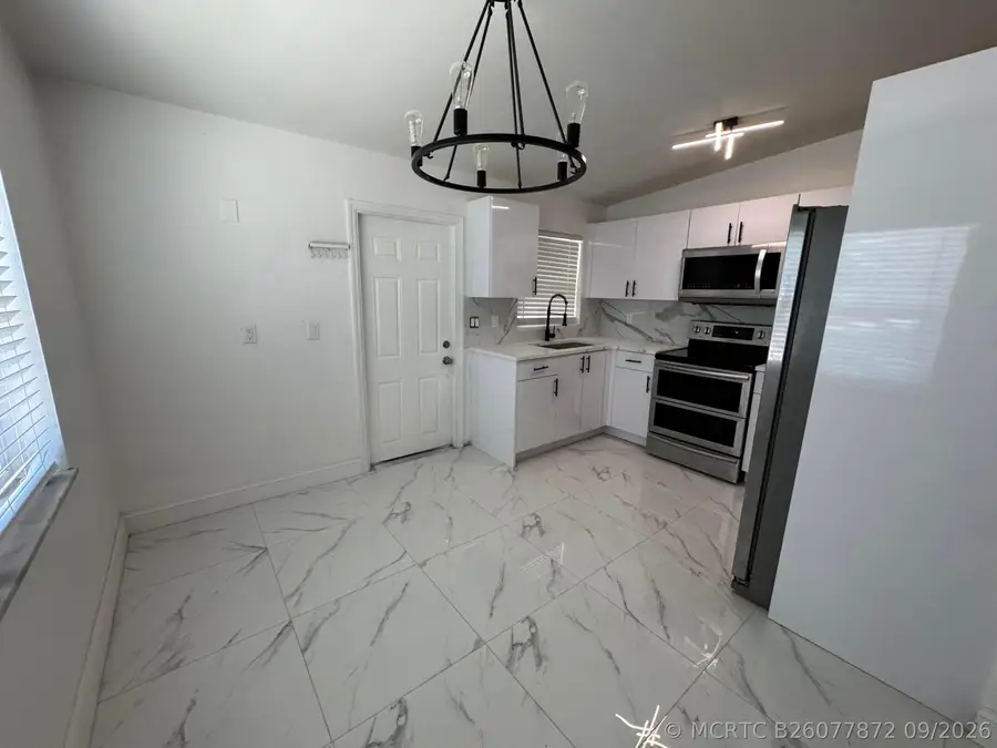 508 Palm Avenue, Fort Pierce, FL 34982 - #3