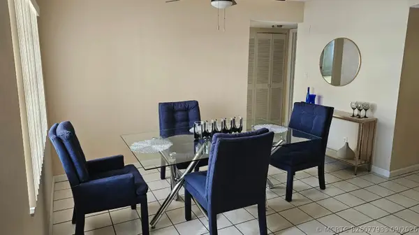 4270 NW 40th Street #104, Lauderdale Lakes, FL 33319