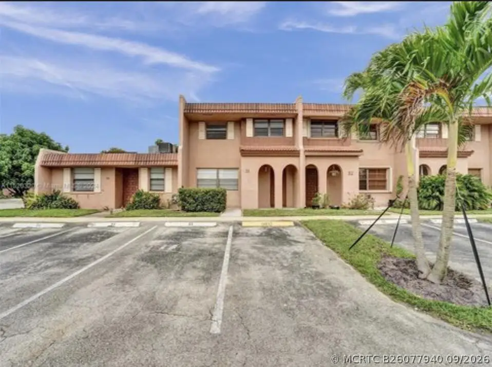 31 Seville Circle #2-49, Davie, FL 33324 - #1