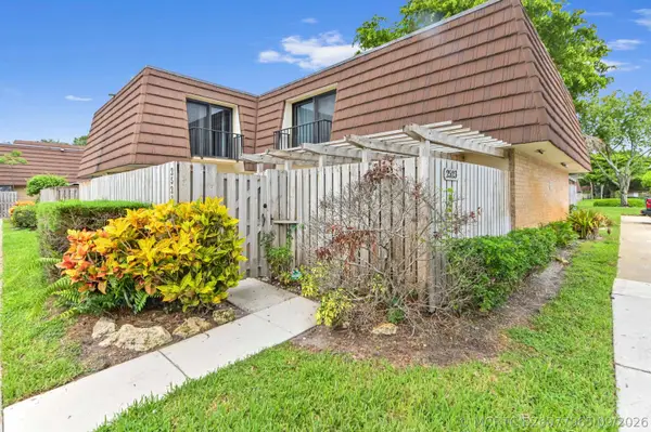 2523 25th Lane, Palm Beach Gardens, FL 33418