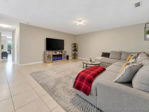 12230 Dartmoor Drive, Wellington, FL 33414