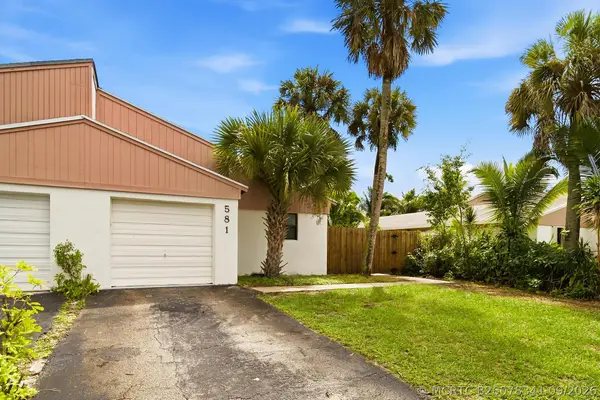 581 NW 47th Avenue, Delray Beach, FL 33445
