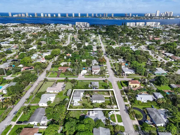415 Greenbriar Drive, West Palm Beach, FL 33403