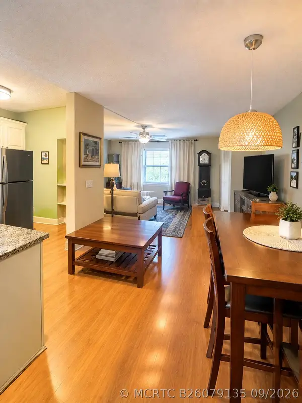 197 Kent L, West Palm Beach, FL 33417