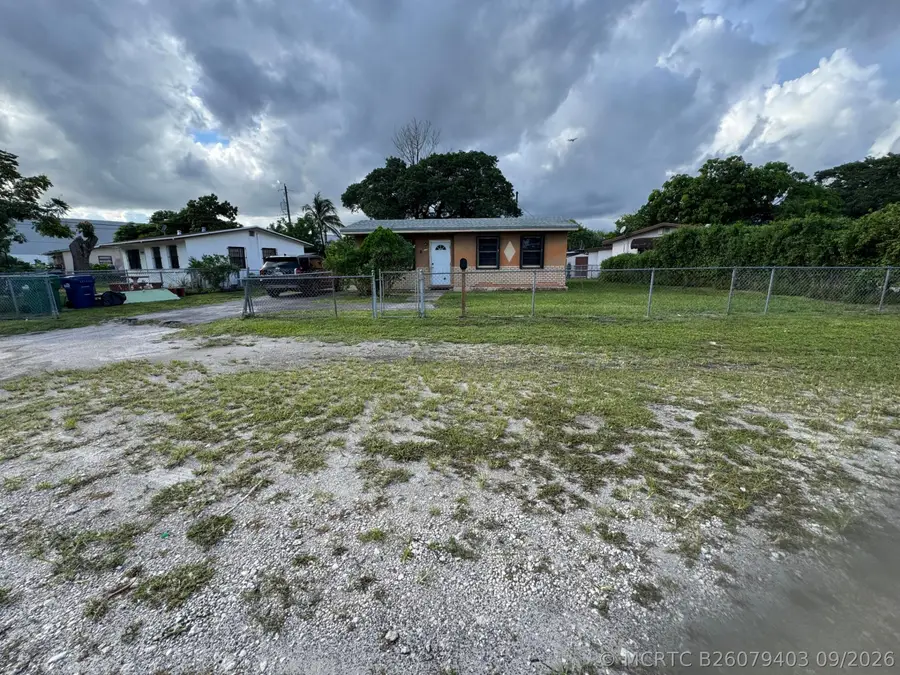 555 Harem Avenue, Opa Locka, FL 33054 - #3
