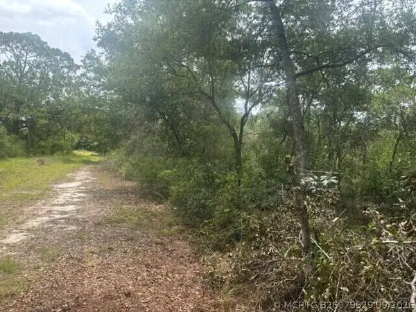 2225 W Wells Road, Avon Park, FL 33825