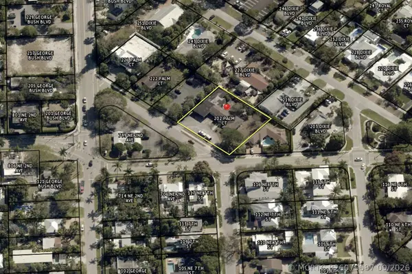 202 Palm Court, Delray Beach, FL 33444