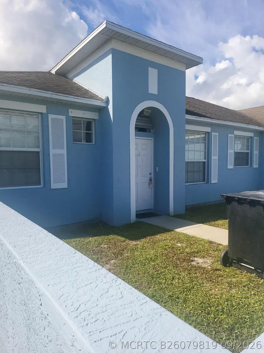558 SW Halifax Avenue, Port Saint Lucie, FL 34953 - #2