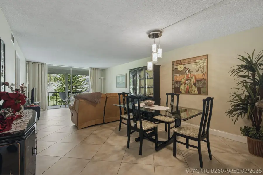 811 S Hollybrook Drive #202, Pembroke Pines, FL 33025 - #3