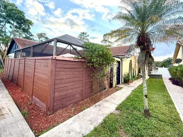1275 Periwinkle Place, Wellington, FL 33414