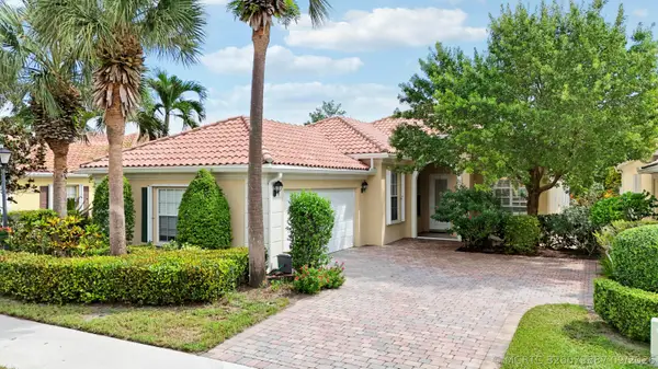 4718 Dovehill Drive, Palm Beach Gardens, FL 33418