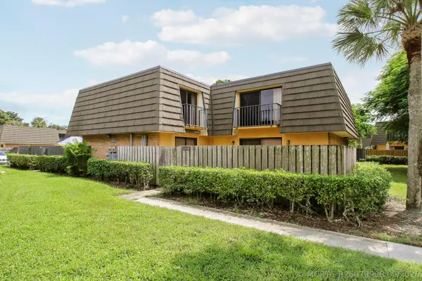 2218 22nd Way, West Palm Beach, FL 33407