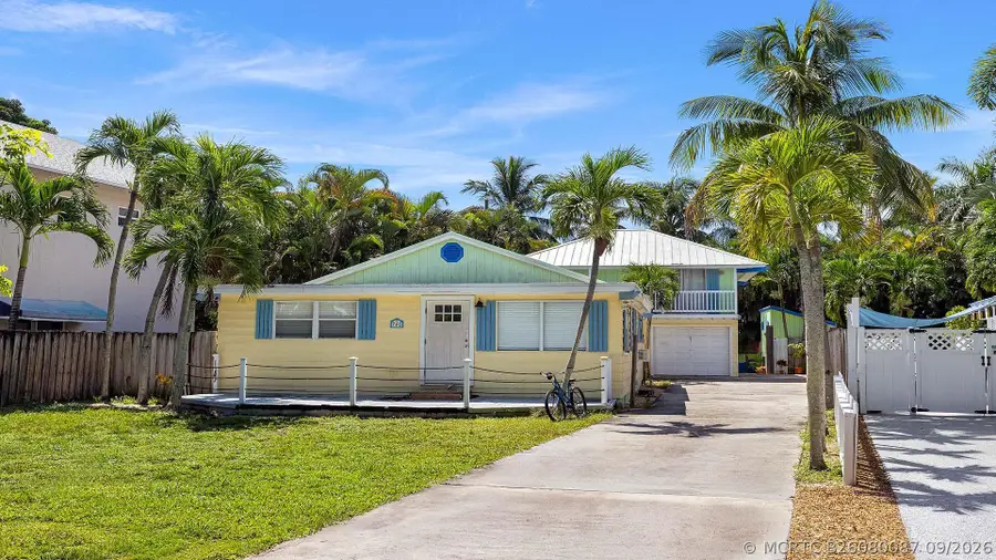 740 S Lake Avenue, Delray Beach, FL 33483 - #2