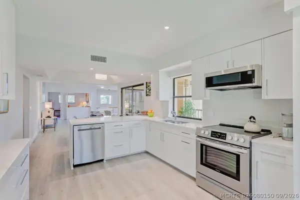 17053 Waterbend Drive, Jupiter, FL 33477