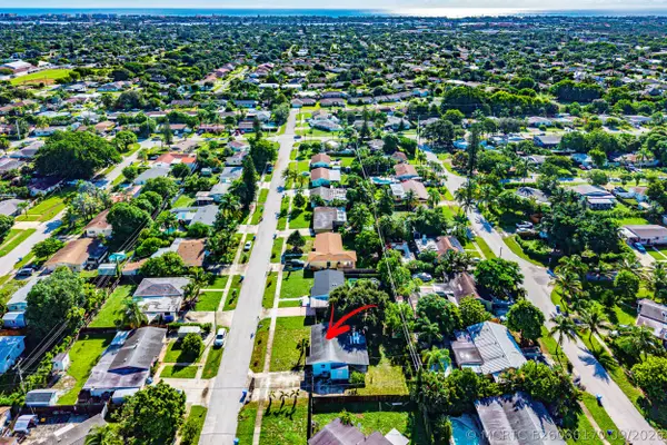 1446 W Jennings Street, Lantana, FL 33462