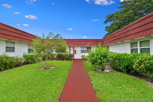 195 Waterford, Delray Beach, FL 33446