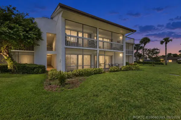 3200 Twin Lakes Terrace #105, Fort Pierce, FL 34951