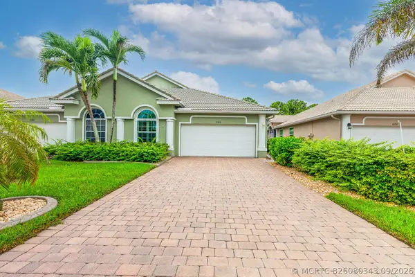 590 NW Red Pine Way, Jensen Beach, FL 34957