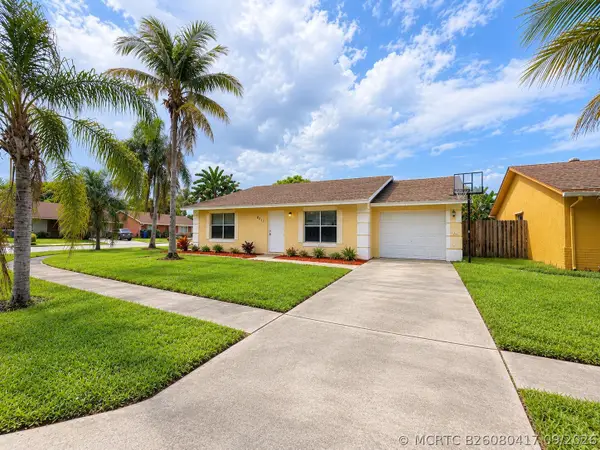 6117 Blue Grass Circle, Lake Worth, FL 33463