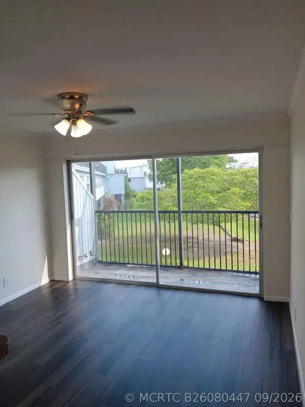 9500 SW 3rd Street #222, Boca Raton, FL 33428