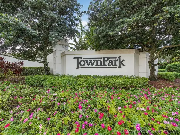 11484 SW Lake Park Drive, Port St Lucie, FL 34987