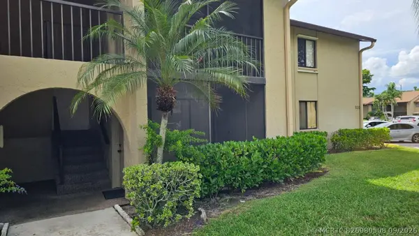 520 Shady Pine Way #D1, Greenacres, FL 33415