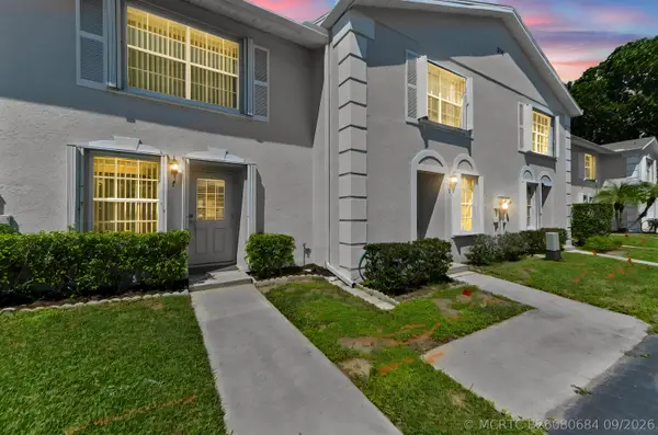 214 Foxtail Drive #F, Greenacres, FL 33415