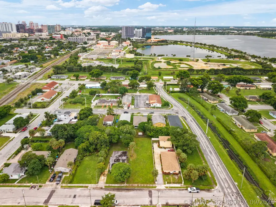 1120 9th Street, West Palm Beach, FL 33401 - #3