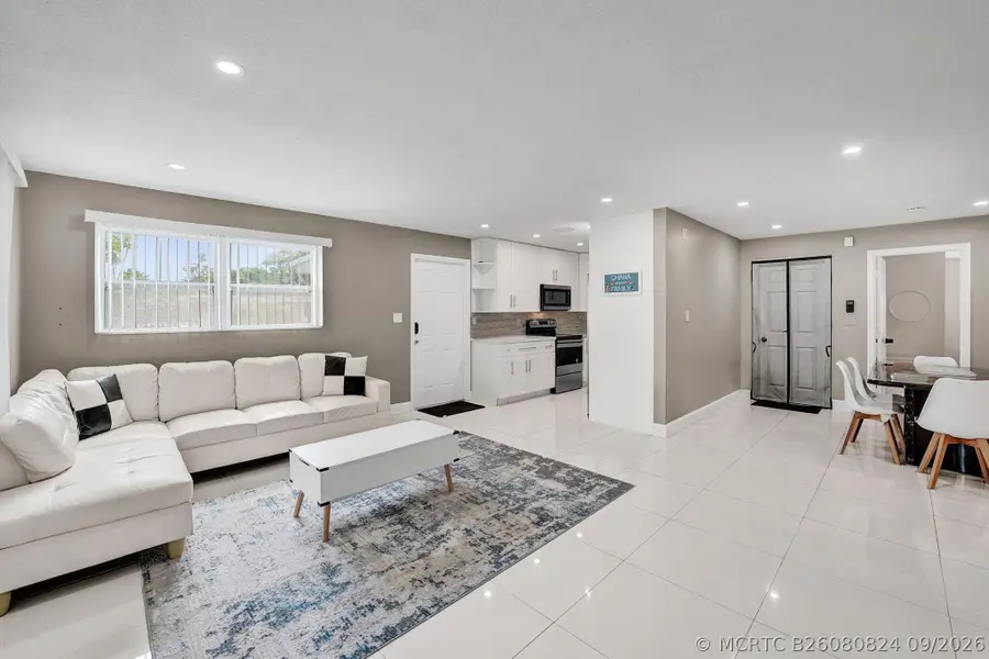 921 NW 14th Street, Fort Lauderdale, FL 33311 - #2