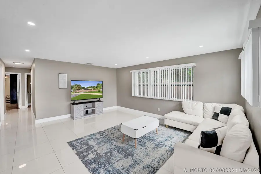 921 NW 14th Street, Fort Lauderdale, FL 33311 - #3
