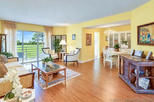 3755 Via Poinciana #402, Lake Worth, FL 33467