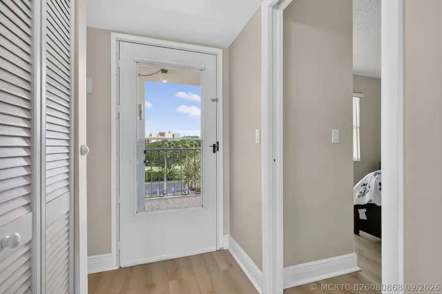 3871 Via Poinciana #407, Lake Worth, FL 33467 - #3