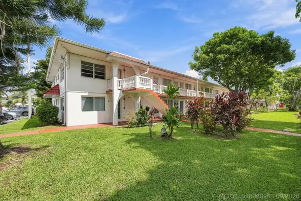 175 NE 203rd Terrace #24, Miami, FL 33179